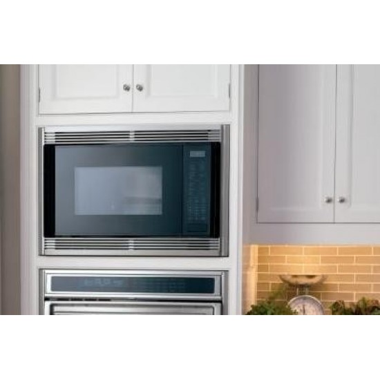 Wolf 1.5cu Countertop Microwave Oven 